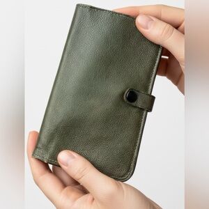 Vintage Dark green Leather Wallet 6” with single snap closure